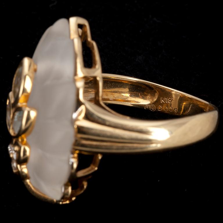 RING 18K guld, bergskristall, akvamariner, diamanter. 1980 t.