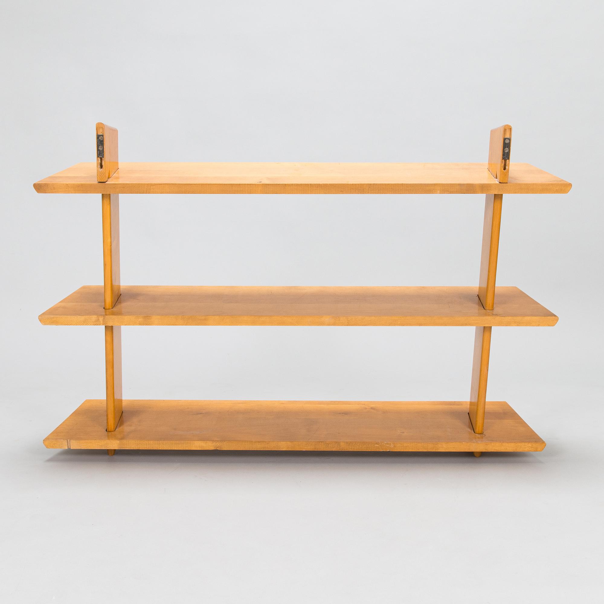 A mid-20th-century shelf.