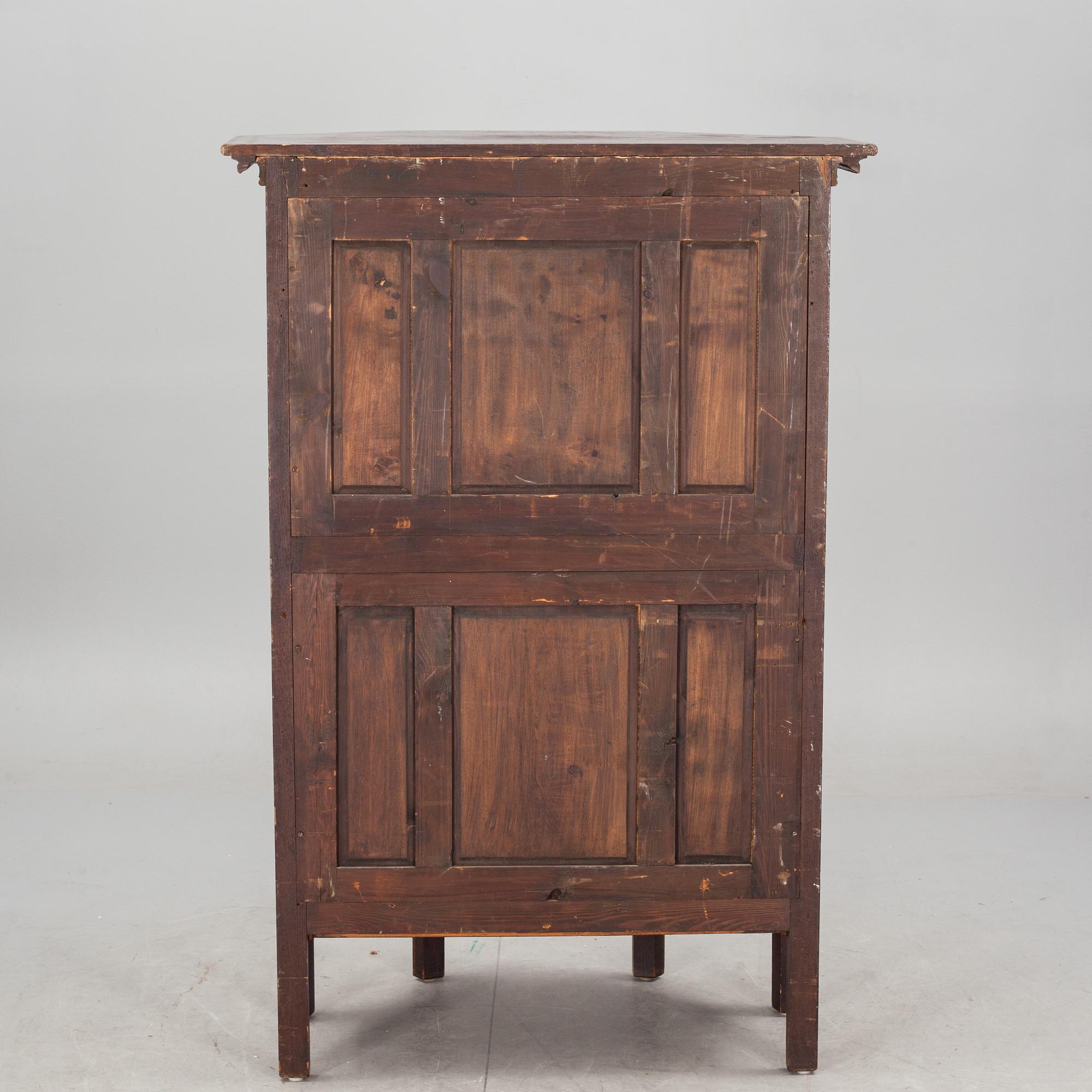 SKÅP, Lysberg & Hansen, Köpenhamn, 1900-talets mitt, brickmärkt.