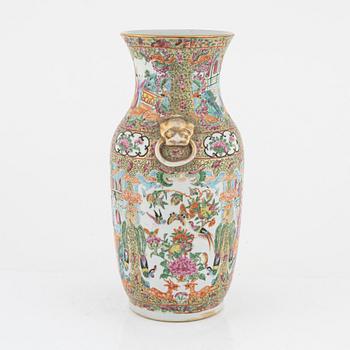 Vas, porslin, Kina, Kanton, 1800-tal.