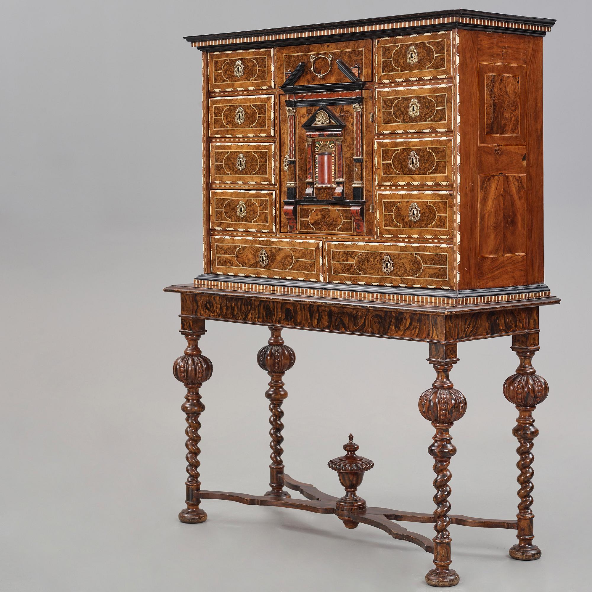KABINETTSKÅP, barock, 1600-talets slut.