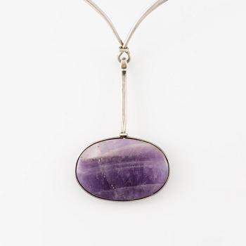 Vivianna Torun Bülow-Hübe, a necklace with a pendant, sterling silver and amethyst, by Georg Jensen.