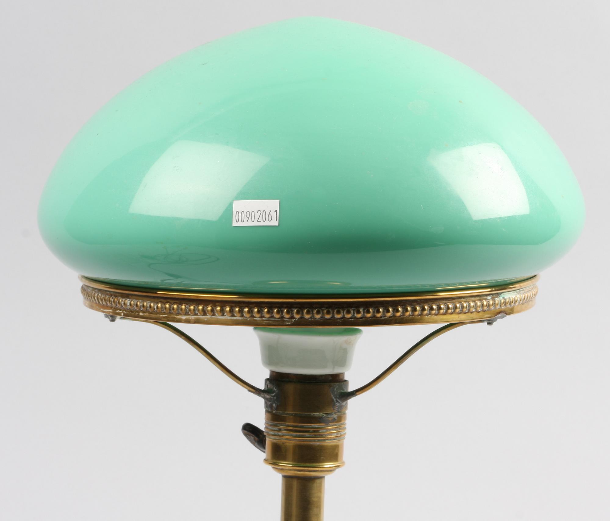 BORDSARMATUR, sk "Strindbergslampa".