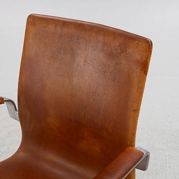 Arne Jacobsen, an "Oxford" swivel chair, Fritz Hansen, Denmark, 1971.