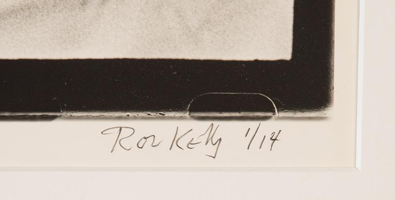 Roz Kelly, fotografi signerad och numrerad 1/14.