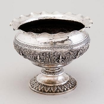 TEA POT and BOWL, silver, India late 19th century, weight 430g and 880g.