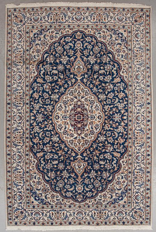 MATTA, old, Nain, part silk, ca 299 x 199 cm.