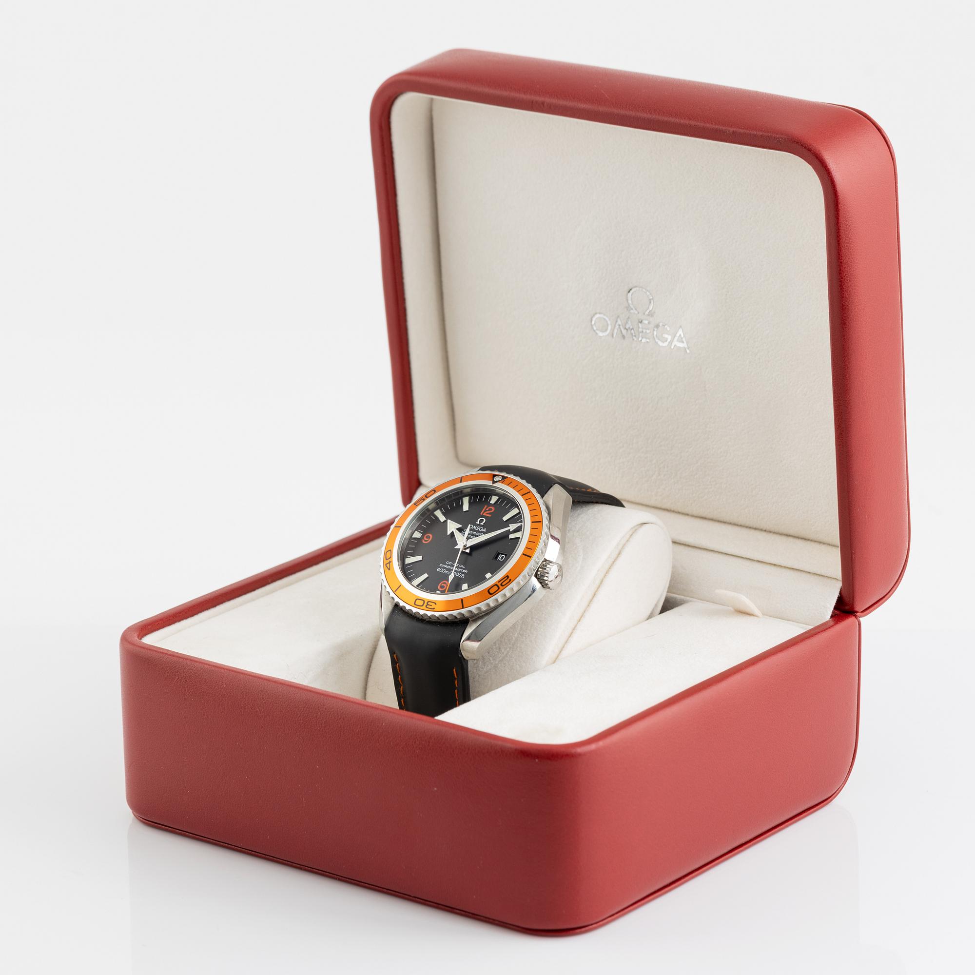 Omega, Seamaster, Planet Ocean 600 M, armbandsur, 45,5 mm.