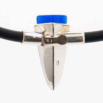 AN ULLA POROPUDAS JEWELLERY SET, silver, acrylic. Lapponia 1988.