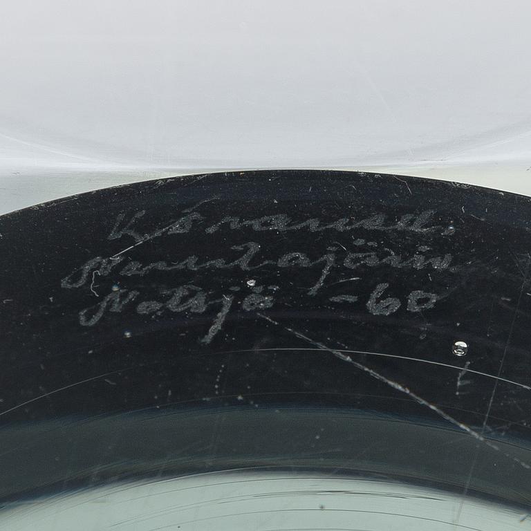 Kaj Franck, A glass vase, model KF 260. Signed K Franck Nuutajärvi Notsjö -60.