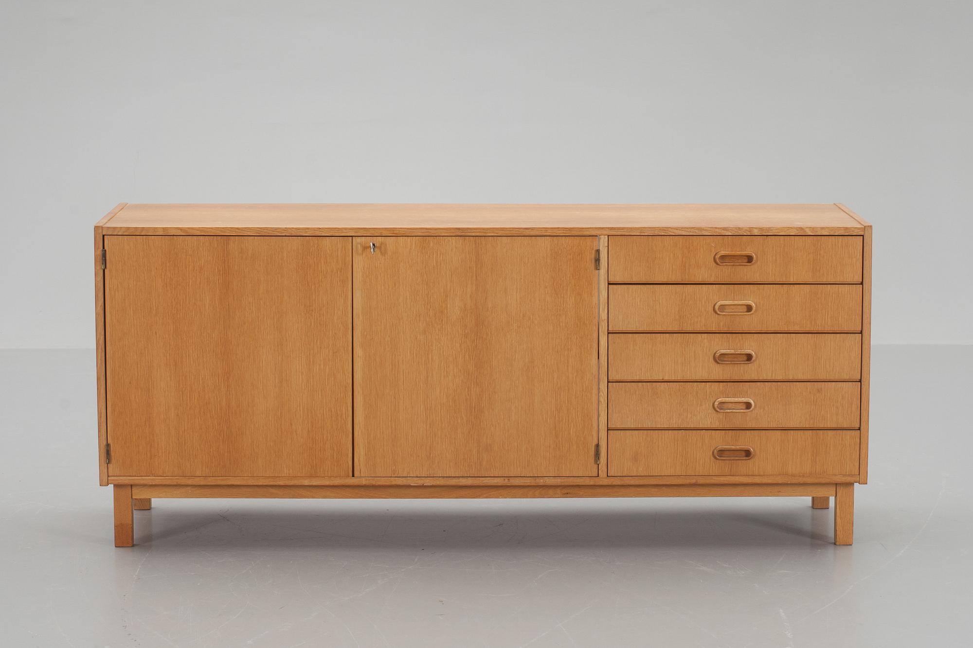 SIDEBOARD, 1900-talets andra hälft.