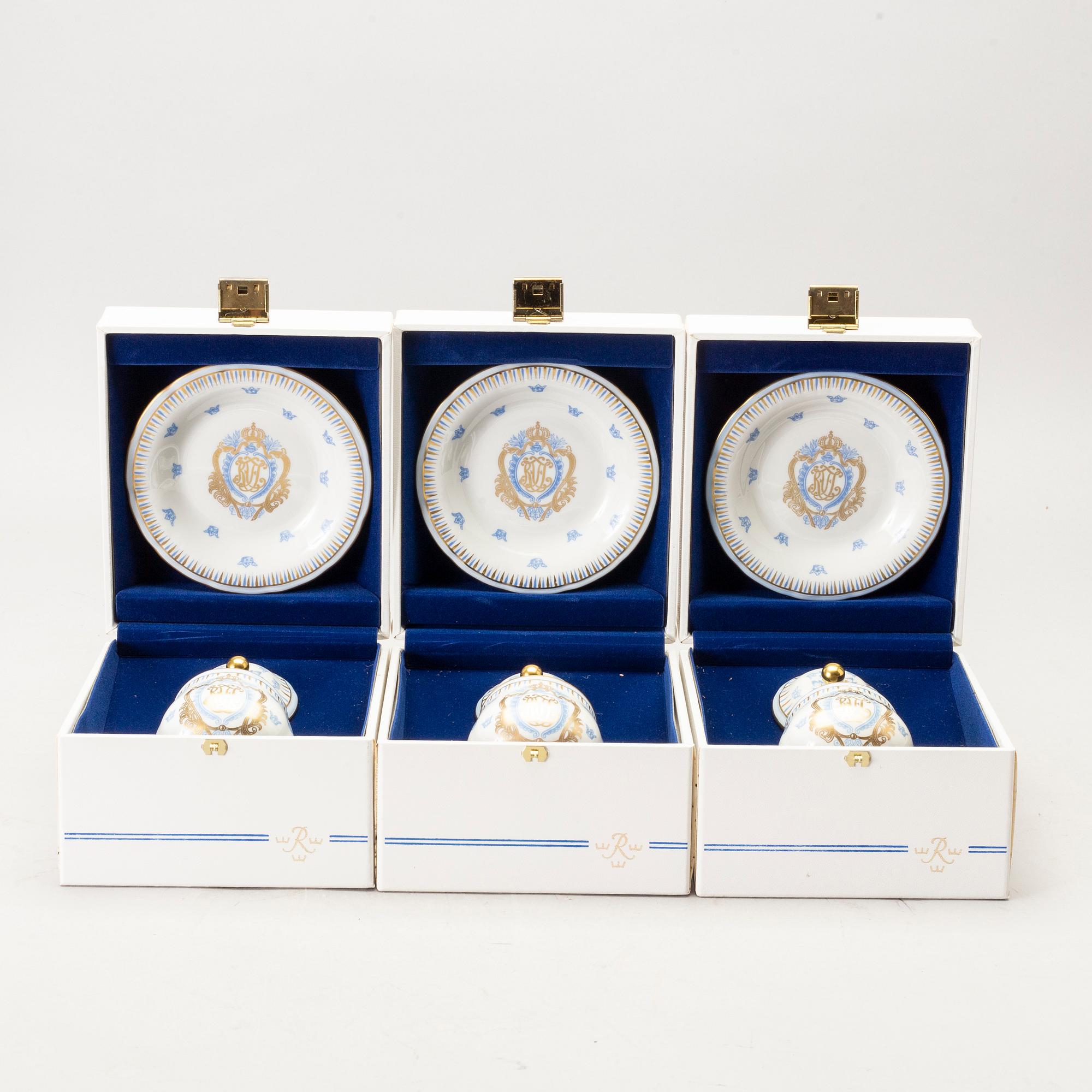 12 porcelain custard cups from Rörstrand.