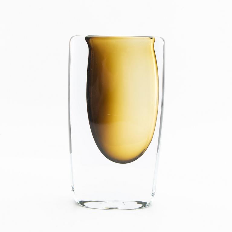 3 vases, Strömbergshyttan and Kosta.