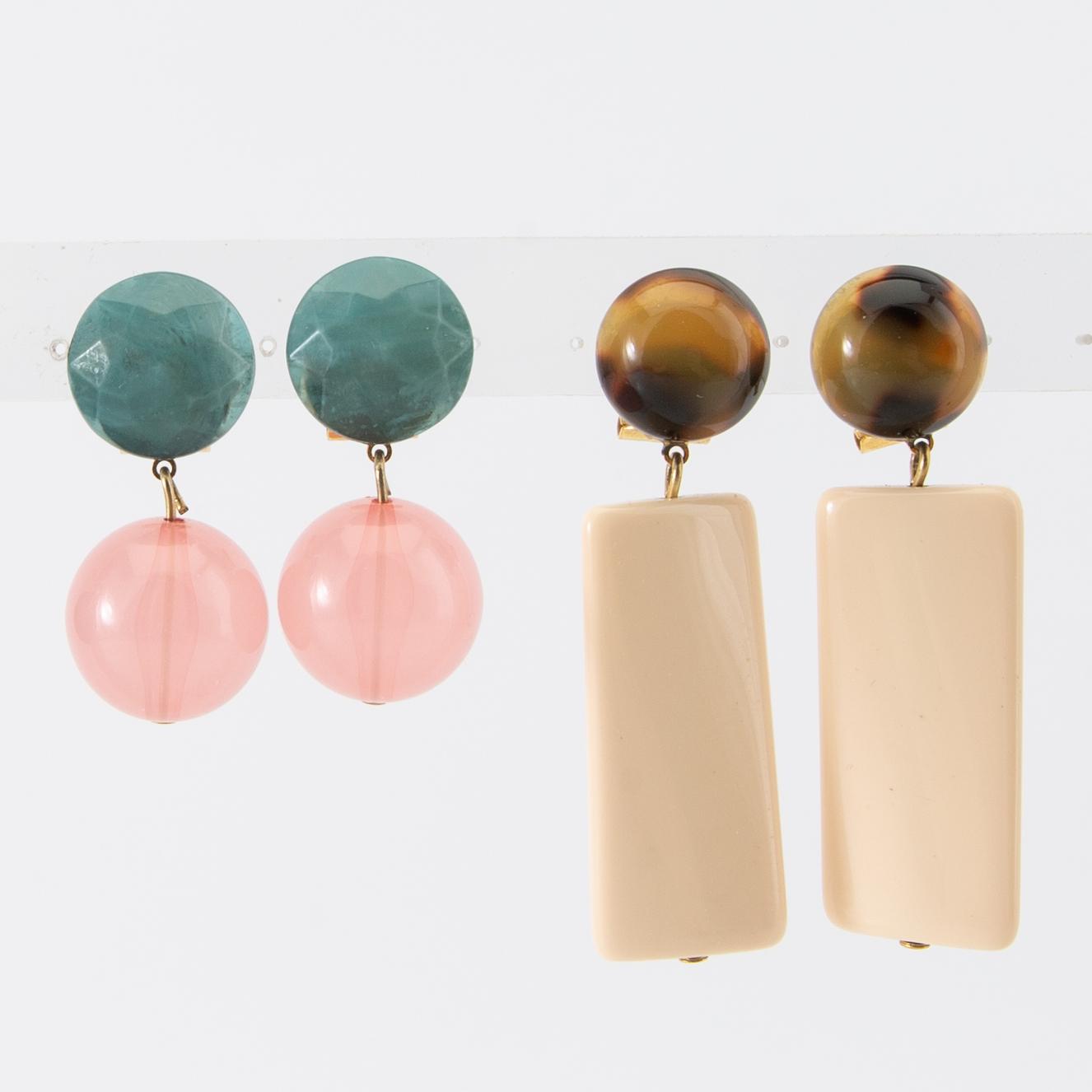 Firma Svenskt Tenn, örhängen, 4 par, "Milano Plätt" och "Milano Sfär".