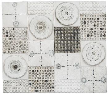 147. Rut Bryk, KERAMIKRELIEF.