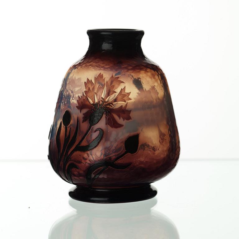 DAUM, an Art Nouveau 'Martelé' cameo glass vase, Nancy, France ca 1900.