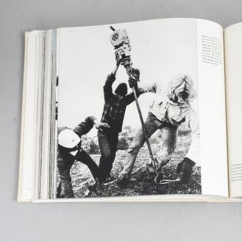 Bok, "Christo - Running Fence".