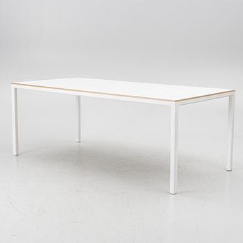Matbord, "T12", Hay, Danmark.