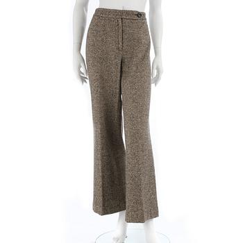 MAX MARA, a wool and silk a two-picee suit consisting of jacket and pants, size 38 and 42.
