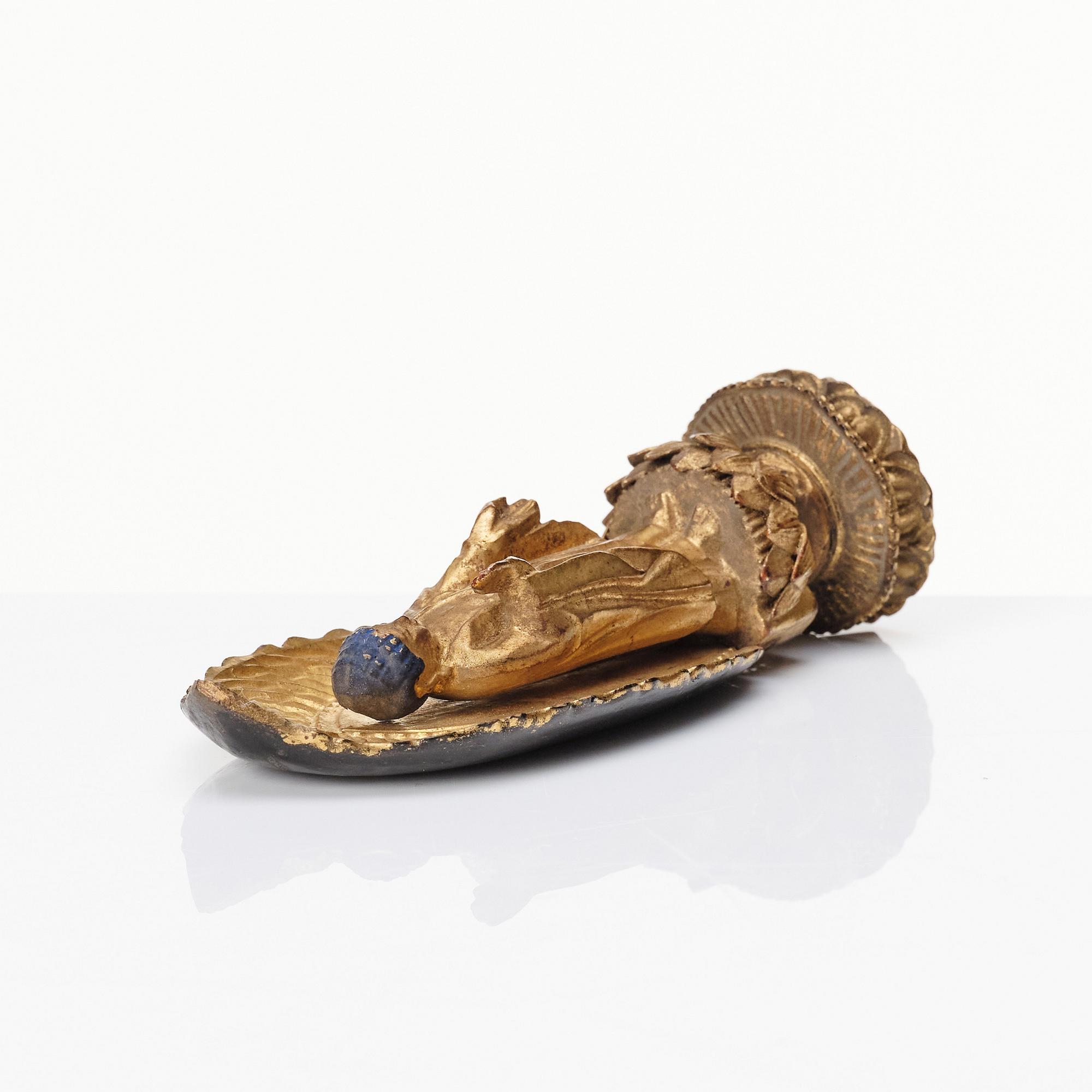 A miniature lacquer Buddha, Tibet/Nepal.