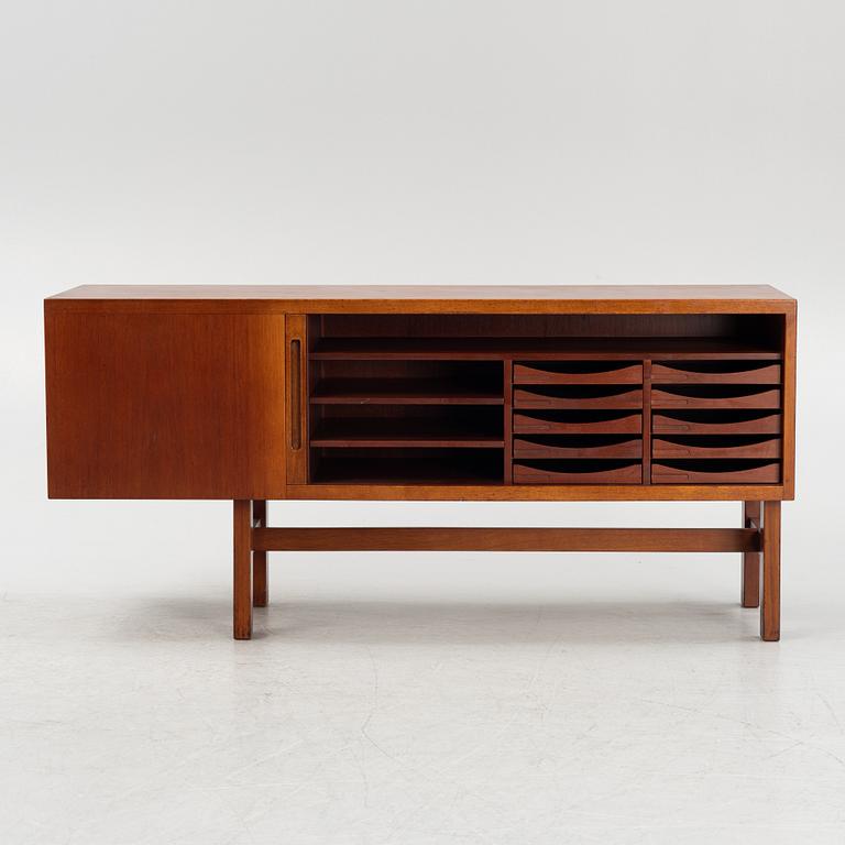 Sideboard, 1900-talets mitt.