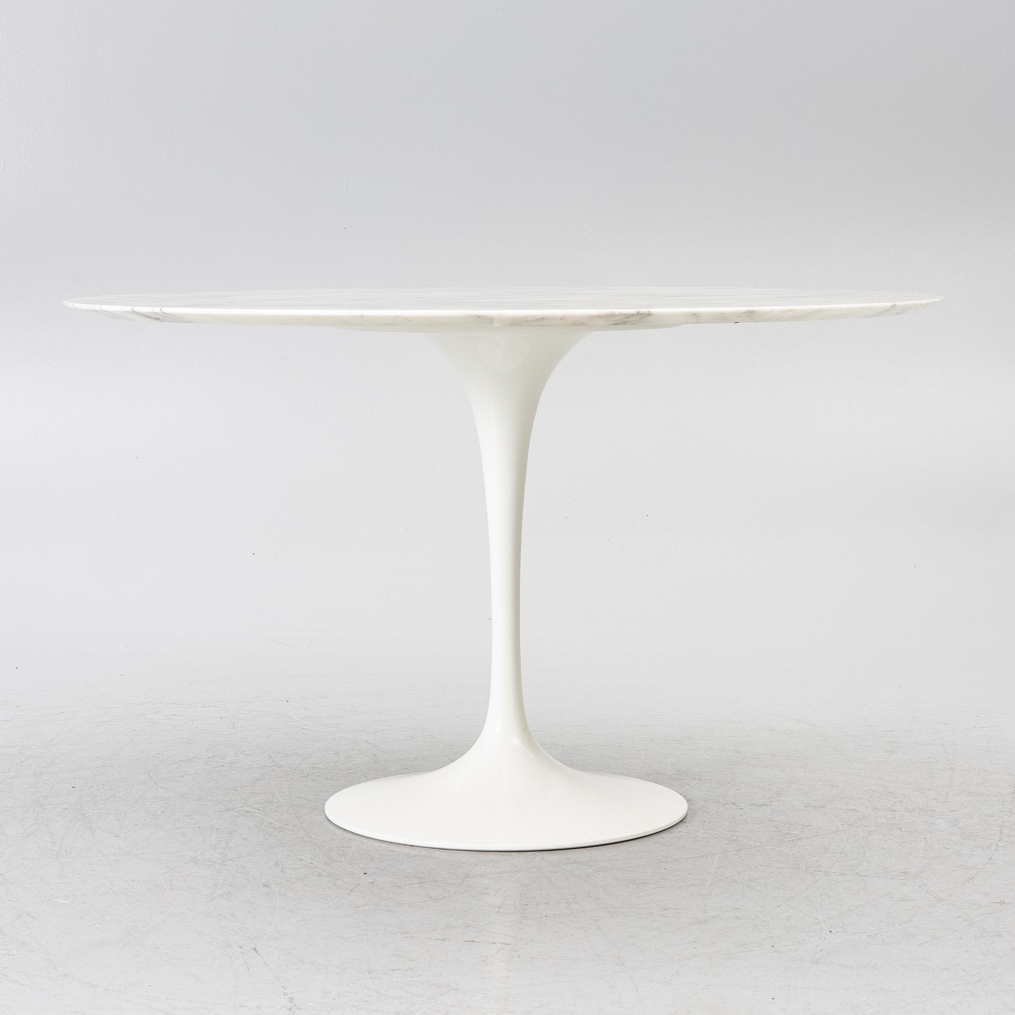 Eero Saarinen, Dining table, “Tulip”, Knoll Studio.