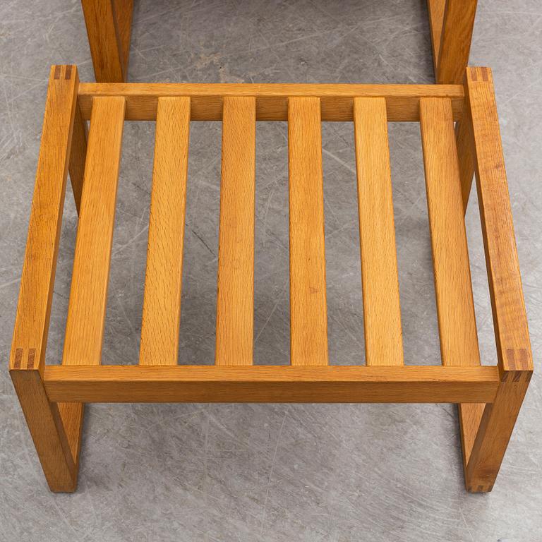 BØRGE MOGENSEN, easy chair and ottoman, "Highback Easy Chair"/"Släden", model 2254, Fredericia Stolefabrik, Denmark.