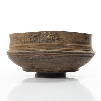 Turned bowl, folk art, 19th century.