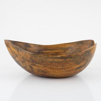 A bowl, wood, late 20th century.