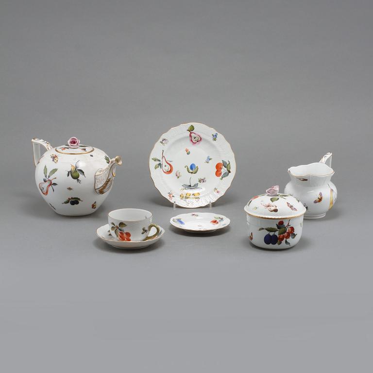 TESERVIS, 27 delar, porslin, Herend, Ungern, 1900-talets andra hälft.