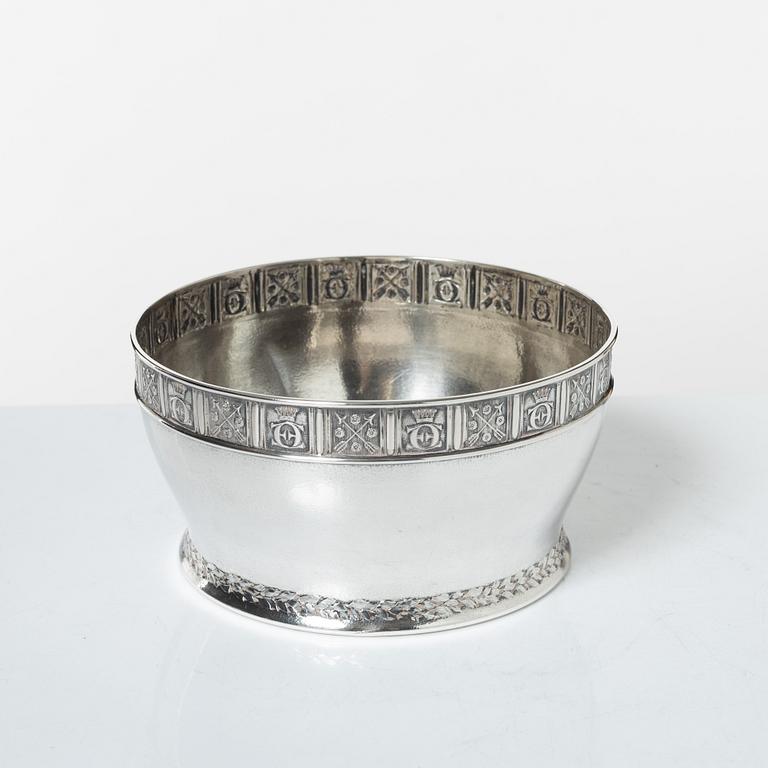 Prins Eugen, skål, silver, firma C.G. Hallberg, Stockholm 1905.