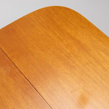 Josef Frank, Dining table, model 947, Firma Svenskt Tenn, pre-1985.