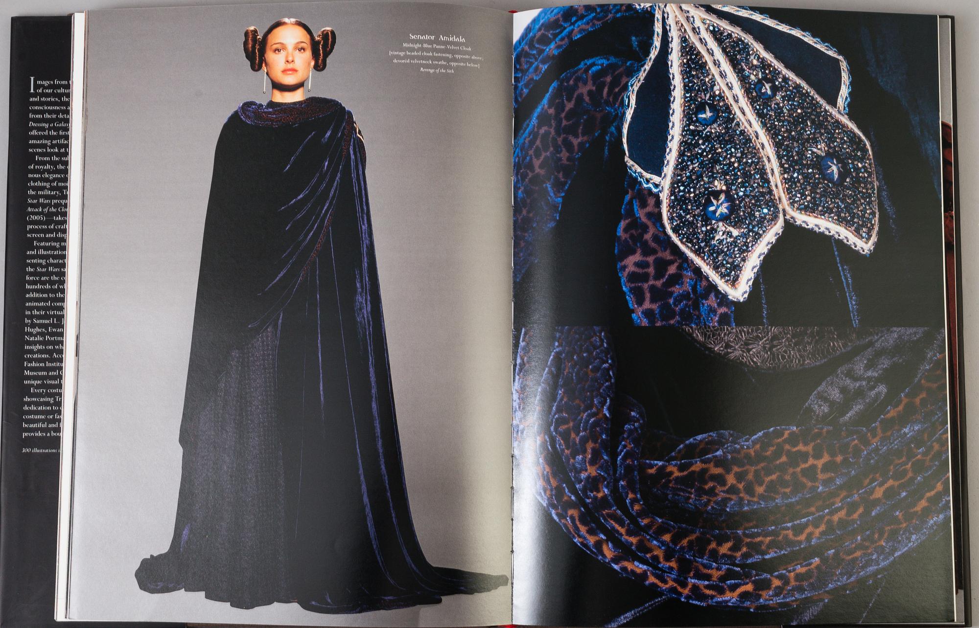 KOSTYM- / MODEBÖCKER,  3 volymer, 19/2000-tal.