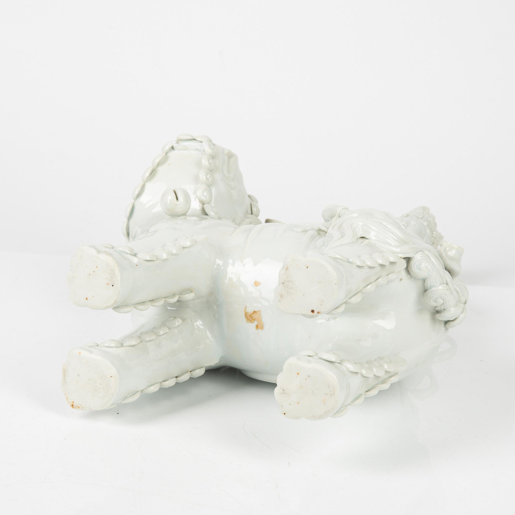 Figurin, blanc de chine. Kina, 1900-tal.