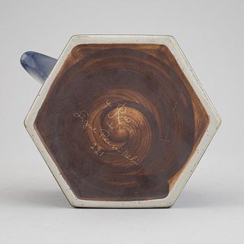 Signe Persson-Melin, tekanna, "six-sided", Rörstrand.