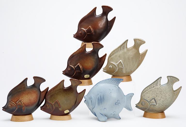 A set of seven Gunnar Nylund stoneware figures of flatfishes, Rörstrand.