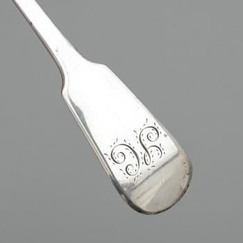 RAGUSKEDAR, 2st, silver, London, England, 17/1800-tal. Vikt ca 270g.