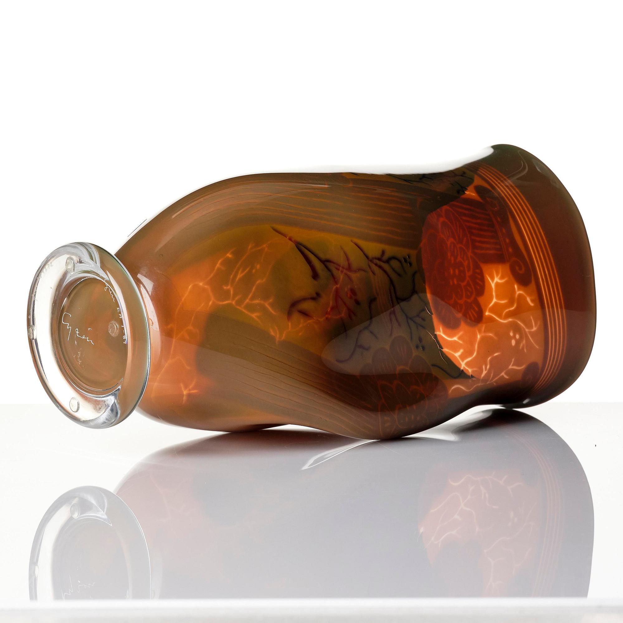 Gunnar Cyrén, a graal glass vase, Orrefors, Sweden 1989.