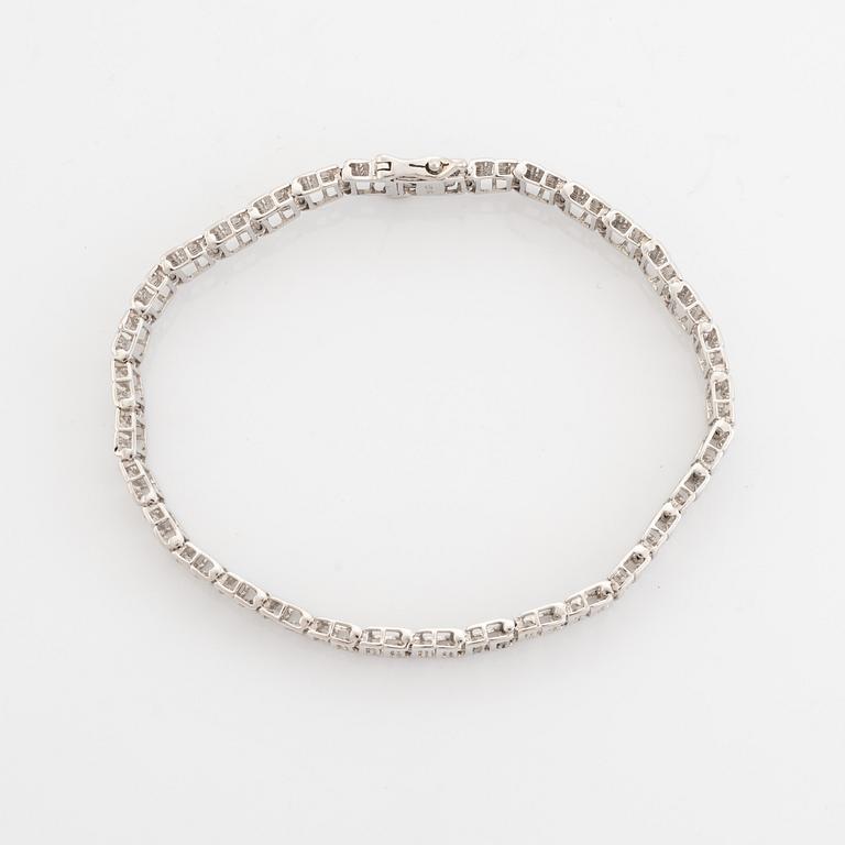 White gold and small diamond bracelet.