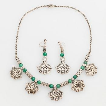 Kalevala Koru, collier och örhängen "Kanteletar"  silver, aventurin kvarts. Kalevala Koru, Helsingfors 1990.