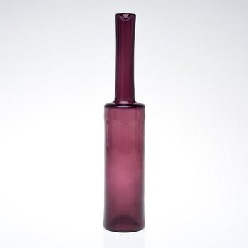 FLASKA, glas, signerad Nanny Still, Riihimäki Glasbruk. 1900-talets mitt.