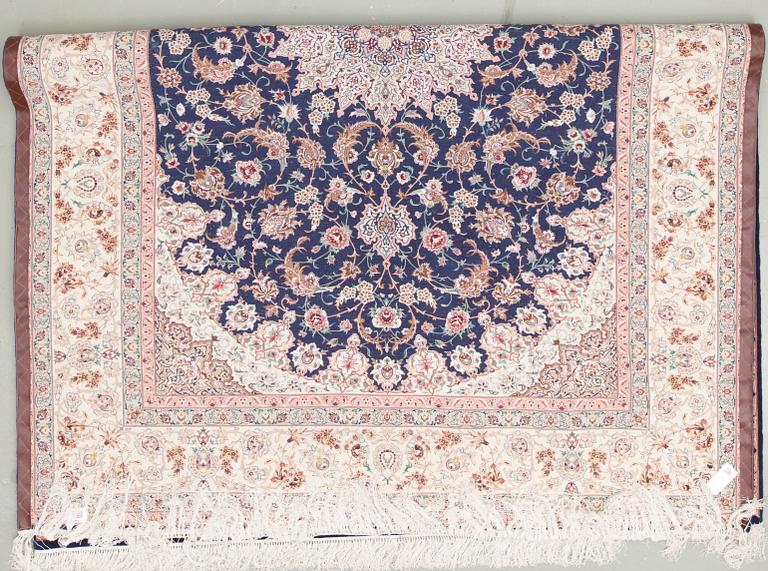 MATTA, Isfahan, part silk, signerad Ahmady Ca 302 x 215 cm.