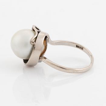 Ring 14K guld med en pärla.