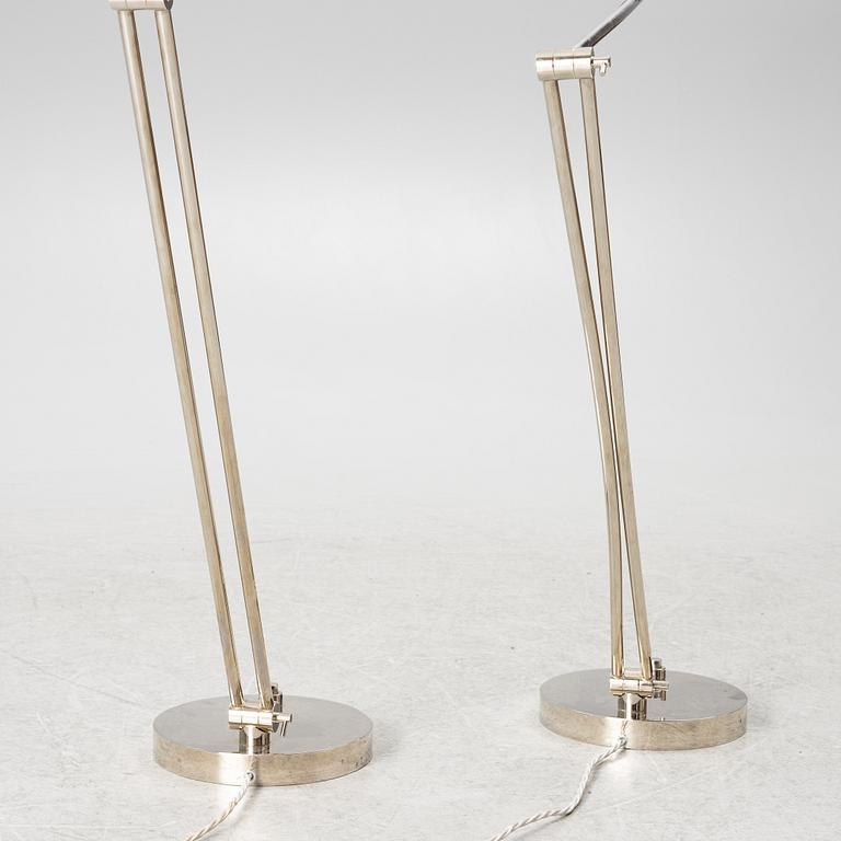 Michael & Lucy Vaughan, golvlampor, ett par "Faringdon", samtida.