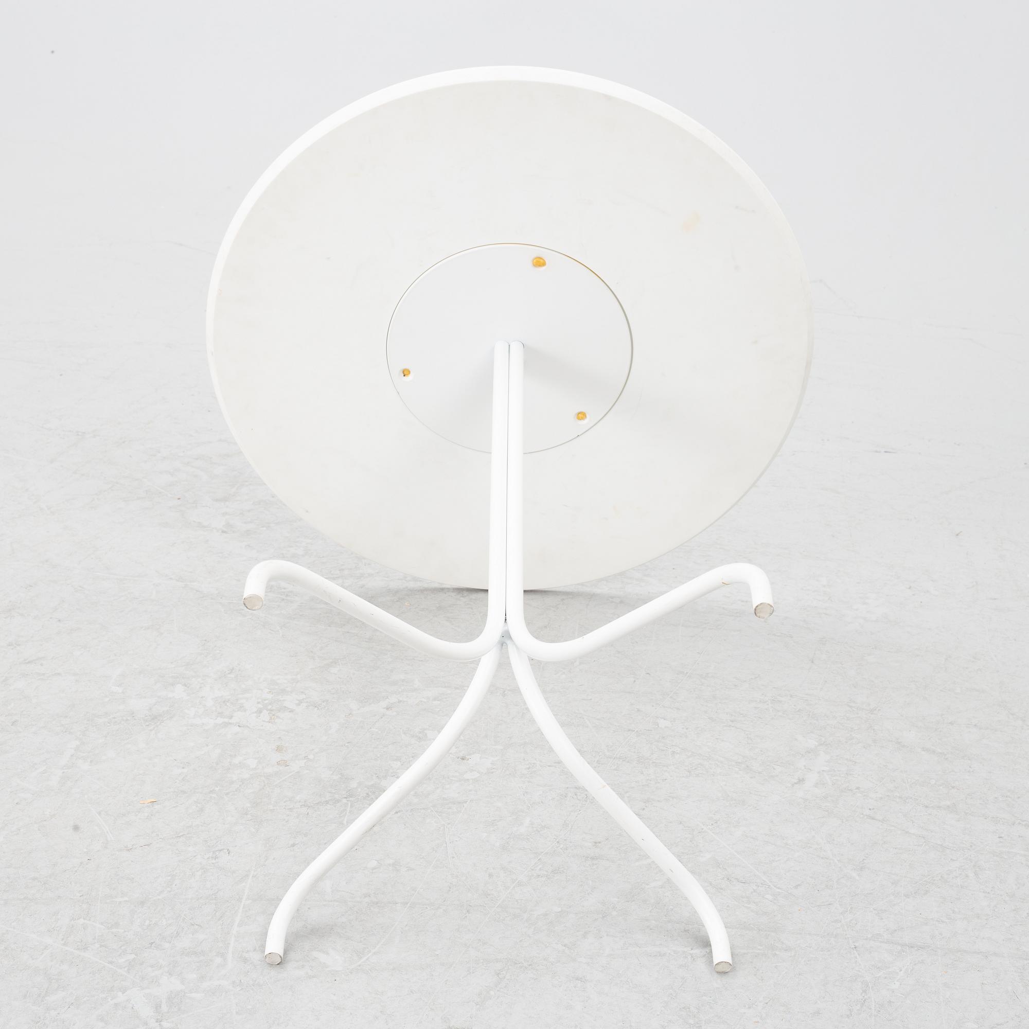 Tord Boontje, side table, "Bon Bon", Moroso, 2006.
