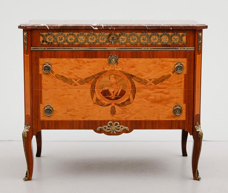 BYRÅ, gustaviansk stil, 1900-talets mitt.