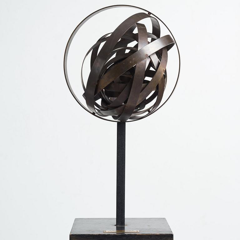 Arne Jones, "Ställbart universum".