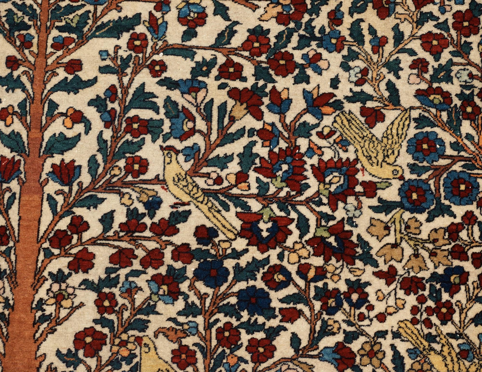 MATTA. Semiantik Isfahan möjligen. 278,5 x 203 cm.