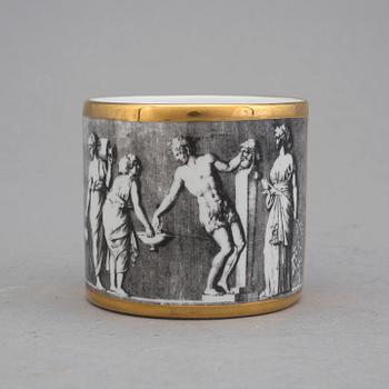 KOPP, Fornasetti, Milano, omkring 1900-talets mitt.