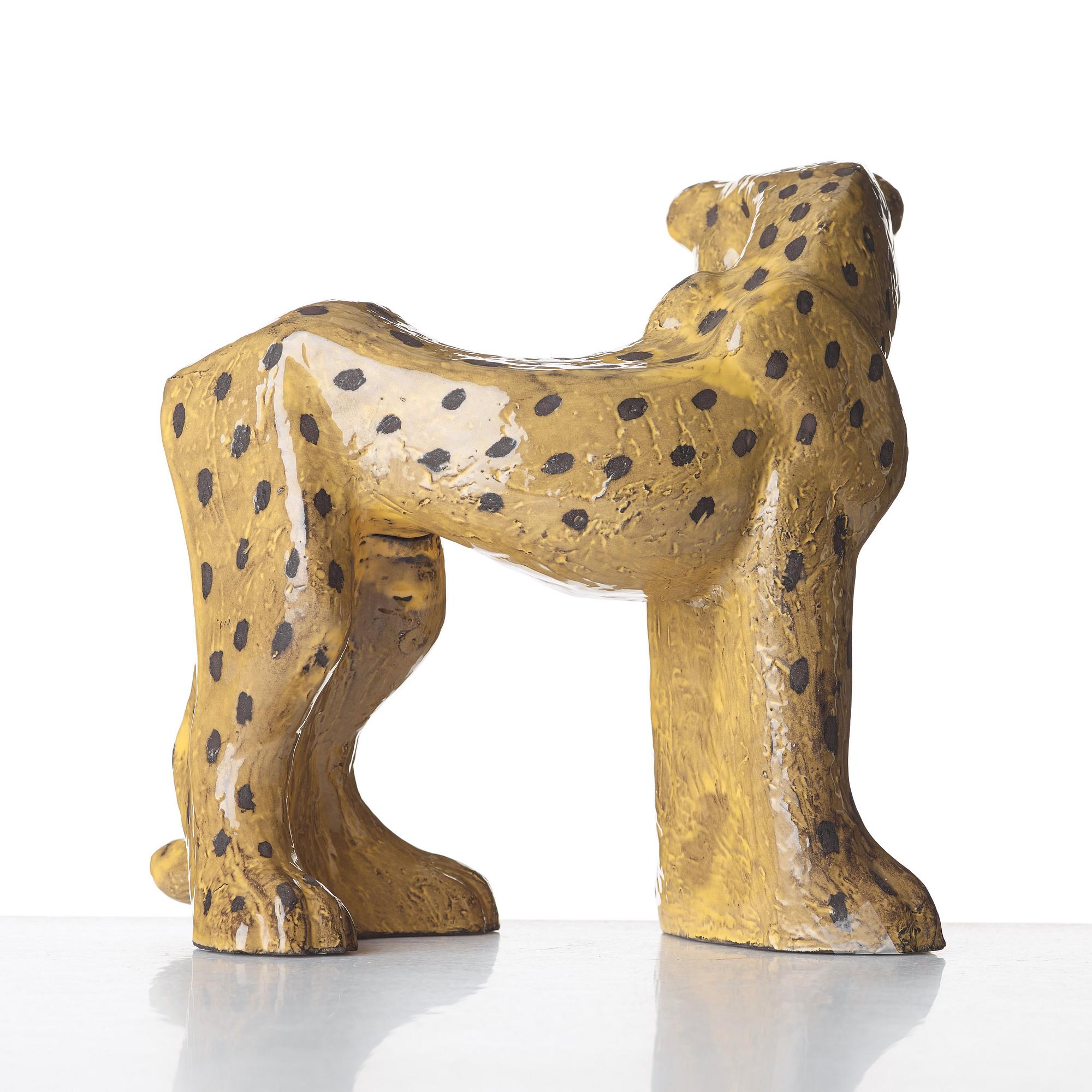 Vicke Lindstrand, skulptur, gepard, Upsala-Ekeby 1949, modell 3003.